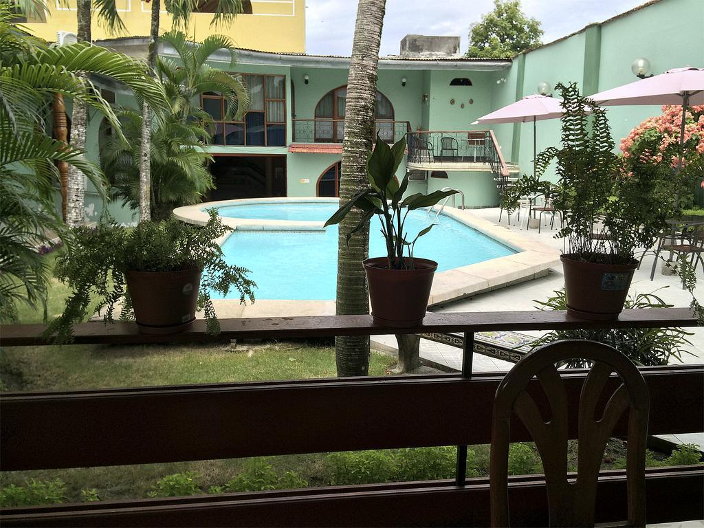 Hotel & Suites La Posada De Lobo 伊基托斯 外观 照片