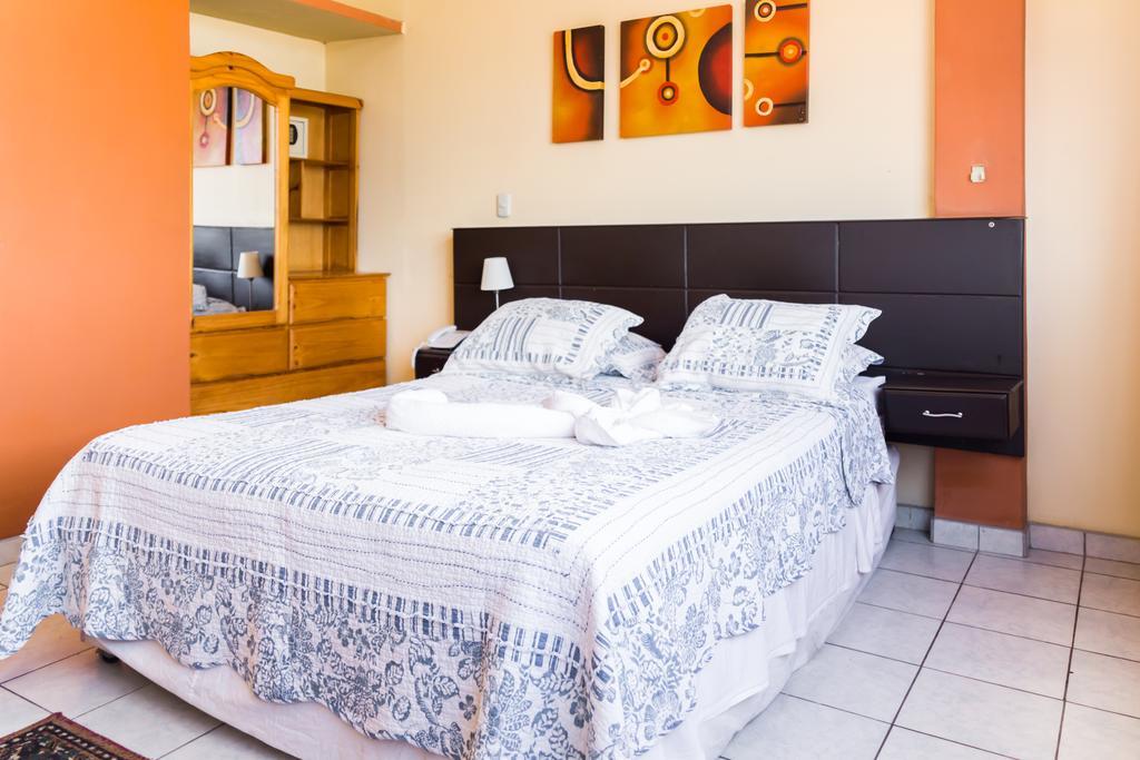 Hotel & Suites La Posada De Lobo 伊基托斯 外观 照片